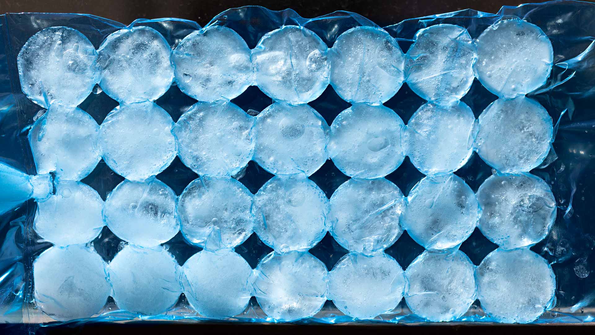 Ice cube bags picture